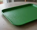 BANDEJA-PLASTICA-DE-FIBRA-VERDE-RECTANGULAR-44X34-CM-ALFAHOGAR-KOKOHA (1)_resultado.webp