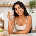 Vaso Triana vidrio - Uso beneficio mujer latina.webp