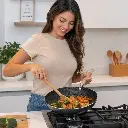 Wok De Aluminio Profesional 30 Cm Imusa - Opción 2 Uso Beneficio Mujer Latina_resultado.webp