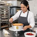 tortaera-resistente-aluminio-24cm-opcion2-uso-beneficio_resultado.webp