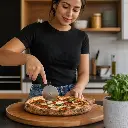 Cortador De Pizza De Acero Inoxidable 10 Cm Contihome - Opción 2 Uso Beneficio Mujer Latina_resultado.webp